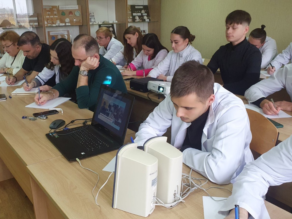 Радіодиктант-2023 – «Дороги України»